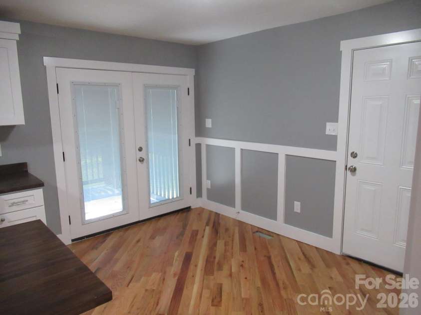 167 Sunny Hill Drive, Lincolnton, NC 28092.  MLS# CAR4435736, YatesRealty ID 57577. Dining