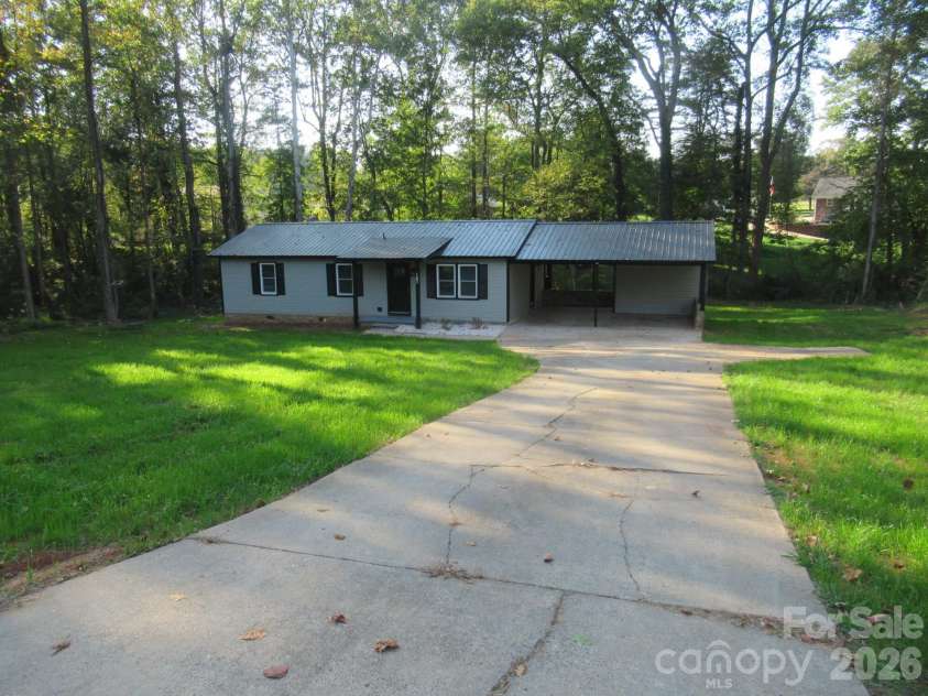 167 Sunny Hill Drive, Lincolnton, NC 28092.  MLS# CAR4435736, YatesRealty ID 57577. Front View