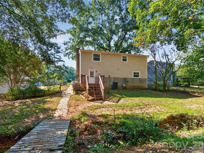 5011 Forest Mountain Court, Charlotte, NC 28227.  MLS# CAR4436173, YatesRealty ID 57579. 