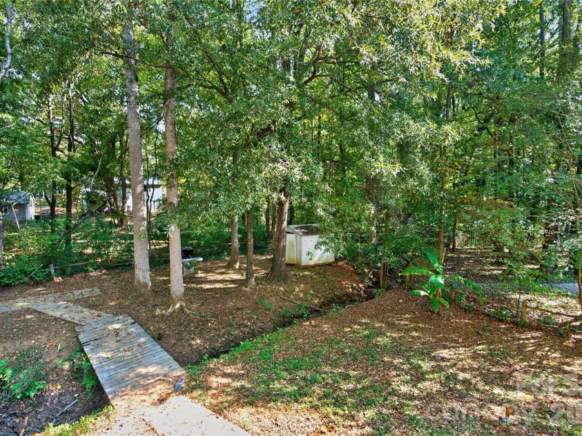 5011 Forest Mountain Court, Charlotte, NC 28227.  MLS# CAR4436173, YatesRealty ID 57579. 