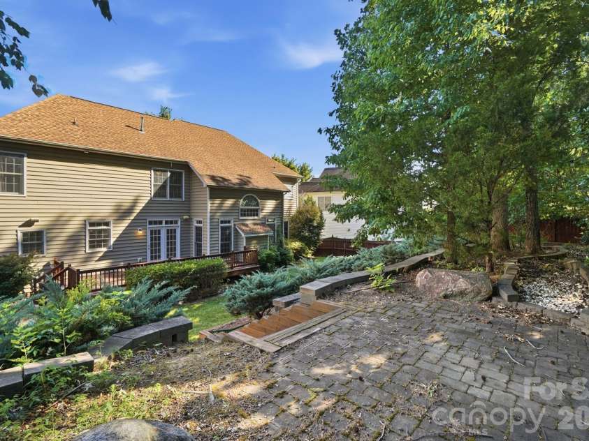 9915 Nicole Lane, Charlotte, NC 28269.  MLS# CAR4396423, YatesRealty ID 5758. Backyard Upper Terrace