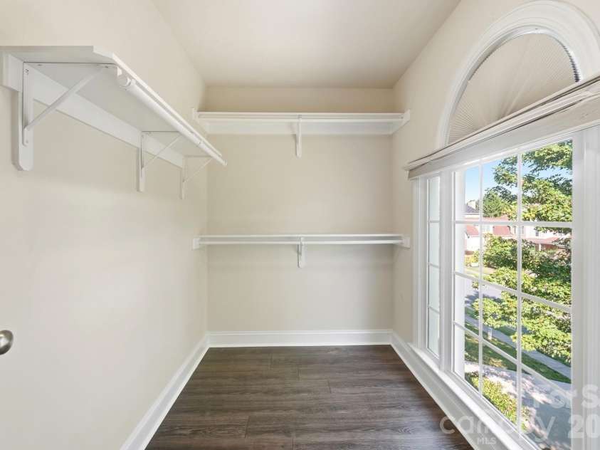 9915 Nicole Lane, Charlotte, NC 28269.  MLS# CAR4396423, YatesRealty ID 5758. Primary Walk-In Closet