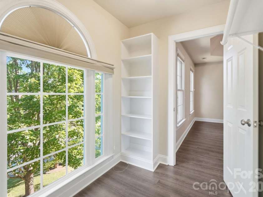 9915 Nicole Lane, Charlotte, NC 28269.  MLS# CAR4396423, YatesRealty ID 5758. Primary Walk-In Closet