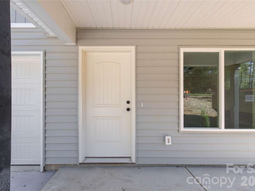 622 Fernwood Drive, Chester, SC 29706.  MLS# CAR4431467, YatesRealty ID 57582. 