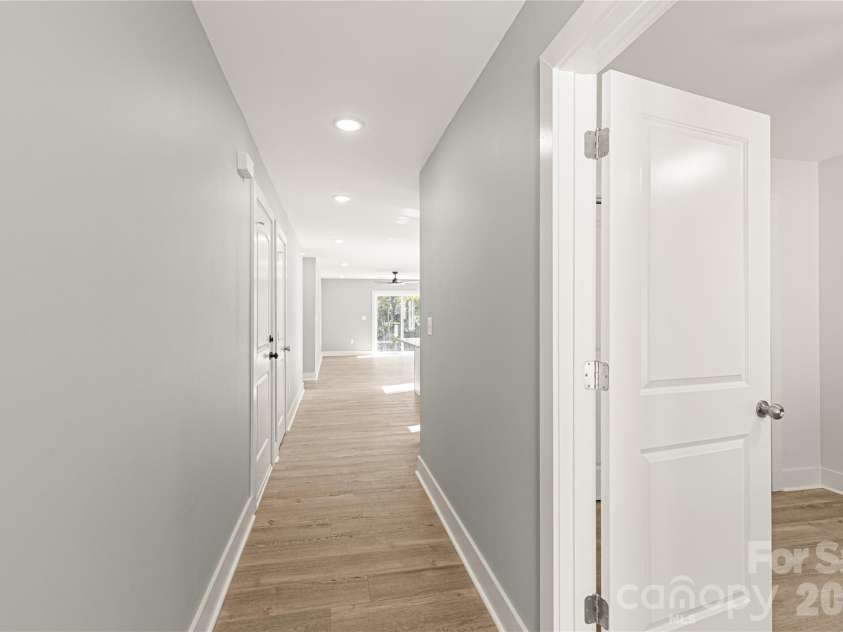 622 Fernwood Drive, Chester, SC 29706.  MLS# CAR4431467, YatesRealty ID 57582. 