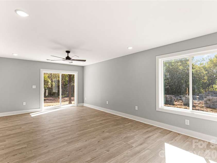 622 Fernwood Drive, Chester, SC 29706.  MLS# CAR4431467, YatesRealty ID 57582. 