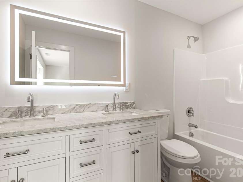 622 Fernwood Drive, Chester, SC 29706.  MLS# CAR4431467, YatesRealty ID 57582. 