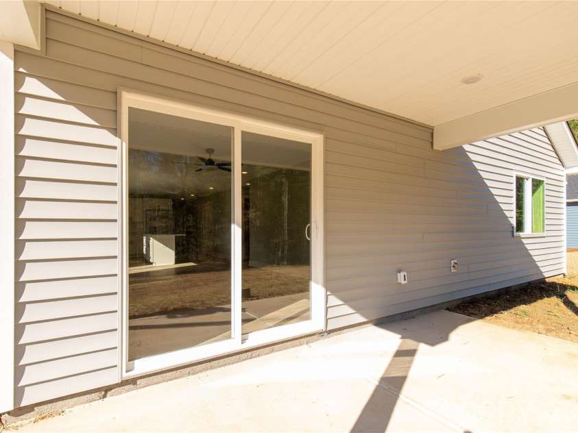 622 Fernwood Drive, Chester, SC 29706.  MLS# CAR4431467, YatesRealty ID 57582. 