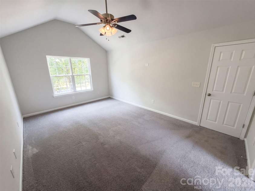 815 Southridge Drive, Monroe, NC 28112.  MLS# CAR4436188, YatesRealty ID 57585. 