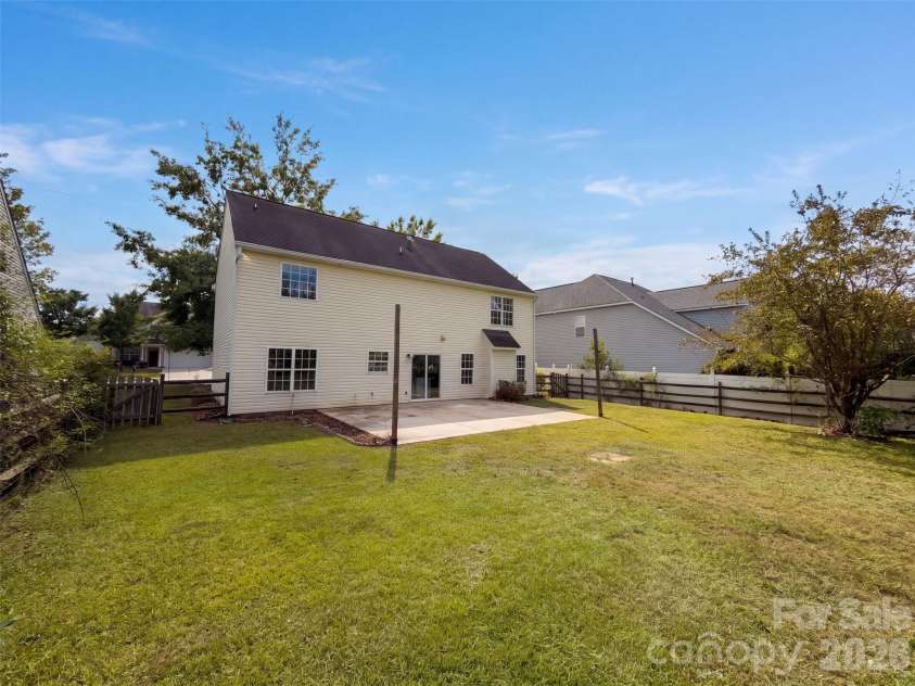 815 Southridge Drive, Monroe, NC 28112.  MLS# CAR4436188, YatesRealty ID 57585. 