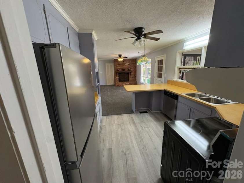 1212 Brookwood Drive, Shelby, NC 28150.  MLS# CAR4436145, YatesRealty ID 57587. 