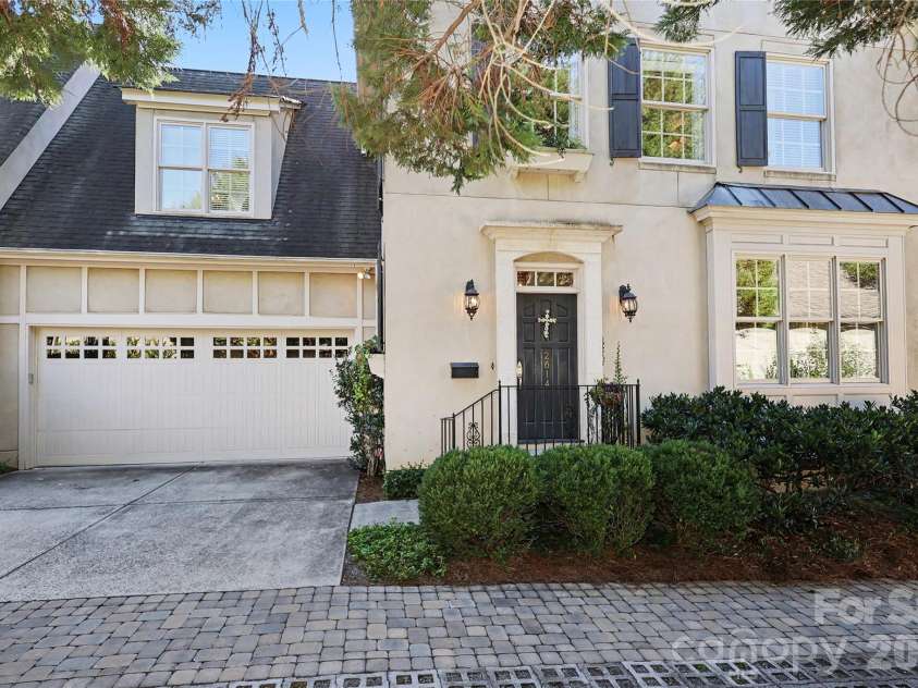 2614 Chelsea Drive, Charlotte, NC 28209.  MLS# CAR4433785, YatesRealty ID 57594. 