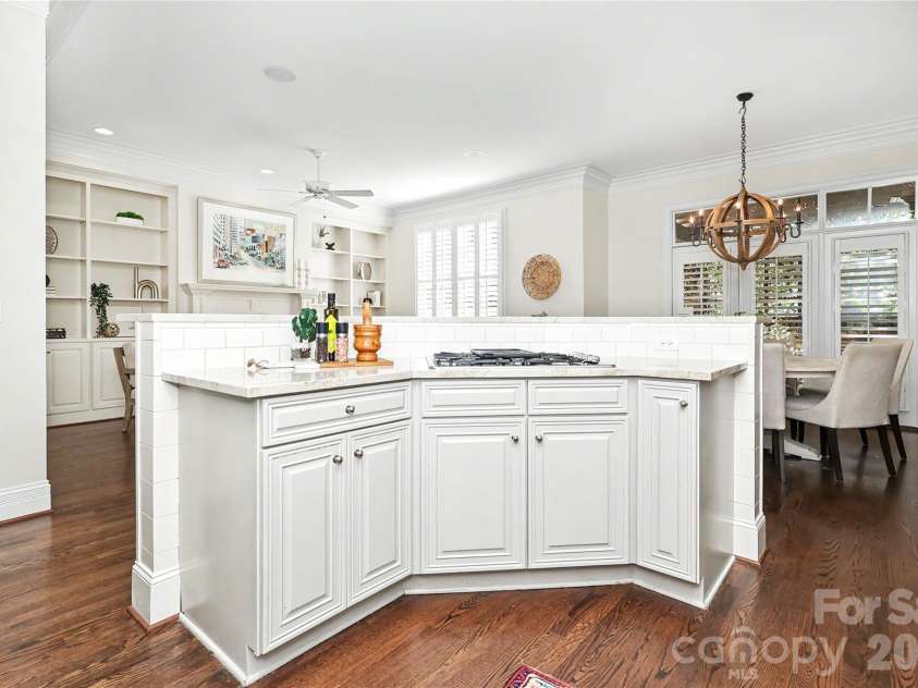 2614 Chelsea Drive, Charlotte, NC 28209.  MLS# CAR4433785, YatesRealty ID 57594. 
