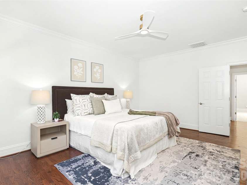2614 Chelsea Drive, Charlotte, NC 28209.  MLS# CAR4433785, YatesRealty ID 57594. 