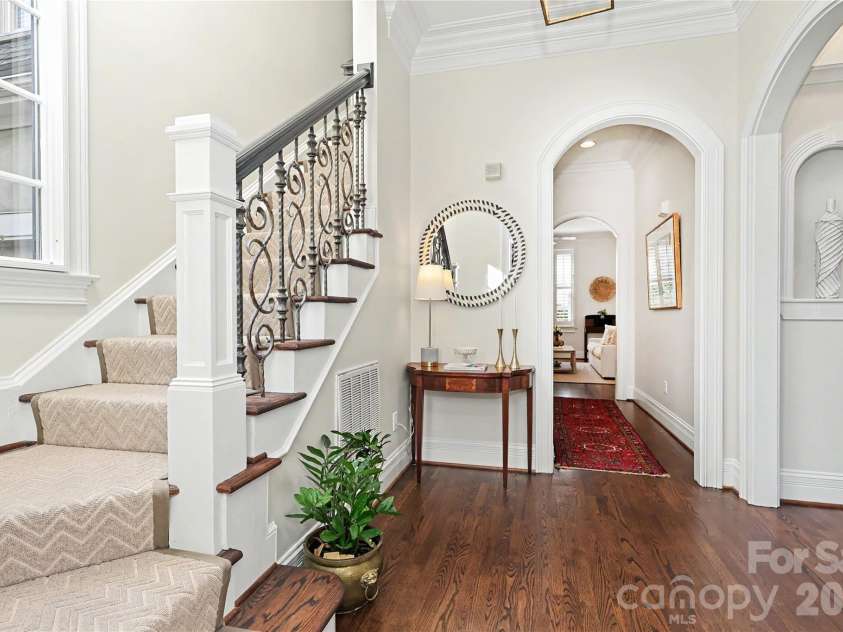 2614 Chelsea Drive, Charlotte, NC 28209.  MLS# CAR4433785, YatesRealty ID 57594. 