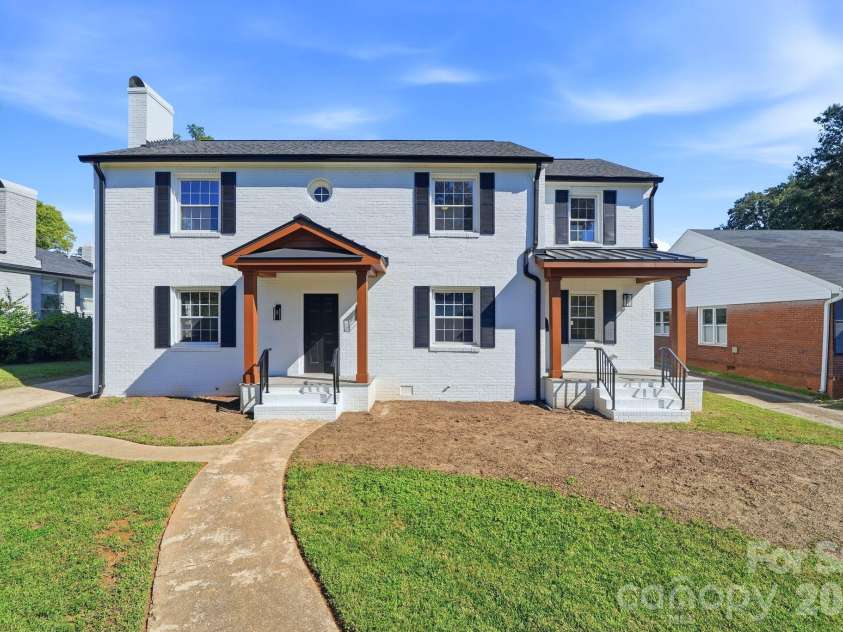 1307 Kings Drive, Charlotte, NC 28207.  MLS# CAR4432862, YatesRealty ID 57599. Front