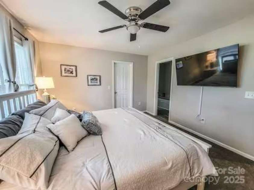 6231 Kentwood Drive, Kannapolis, NC 28081.  MLS# CAR4252853, YatesRealty ID 576. 