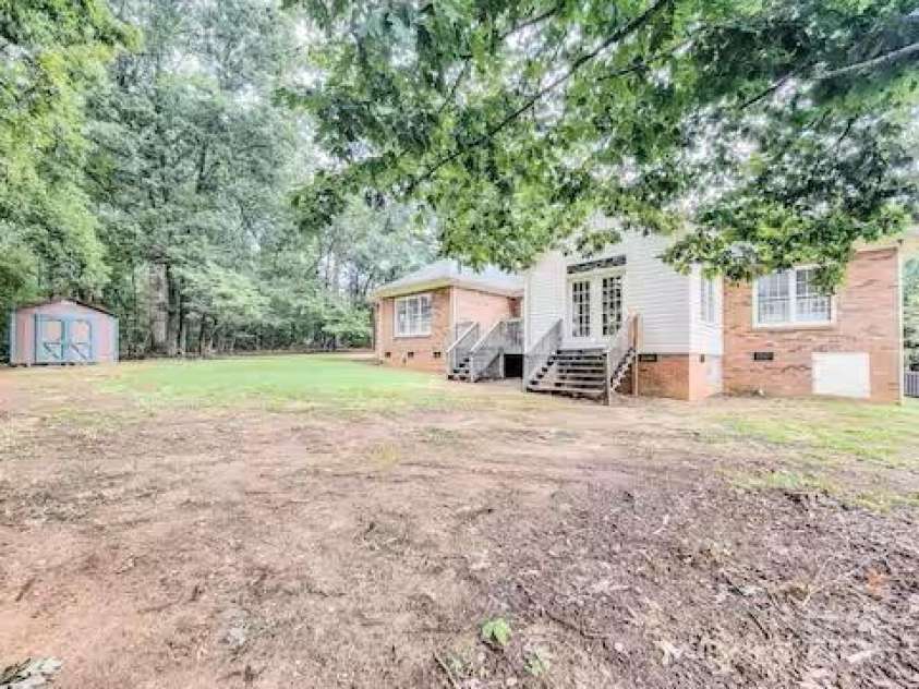 6231 Kentwood Drive, Kannapolis, NC 28081.  MLS# CAR4252853, YatesRealty ID 576. 
