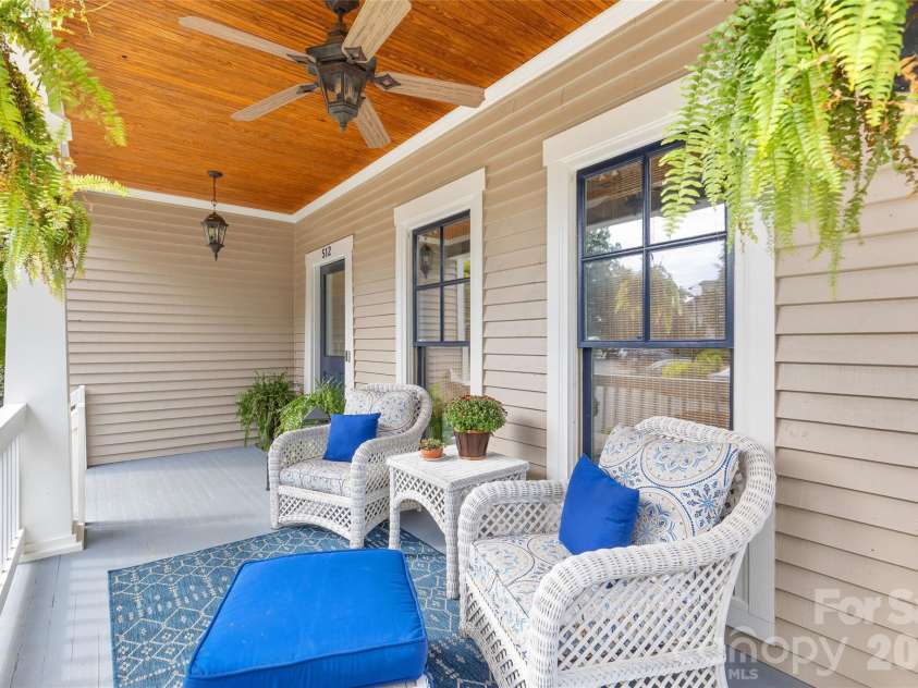 512 Olmsted Park Place, Charlotte, NC 28203.  MLS# CAR4419250, YatesRealty ID 57602. 