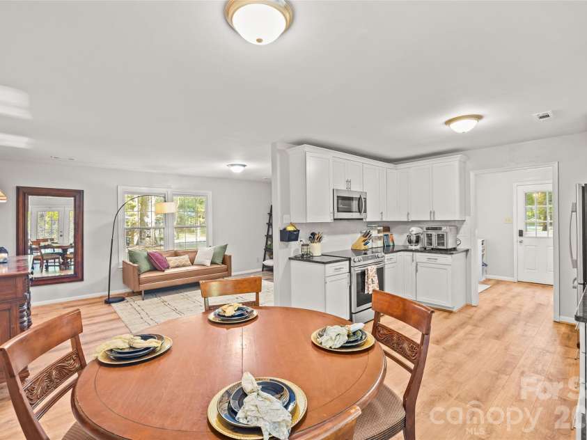 4875 Post Oak Lane, Rock Hill, SC 29732.  MLS# CAR4435408, YatesRealty ID 57605. 