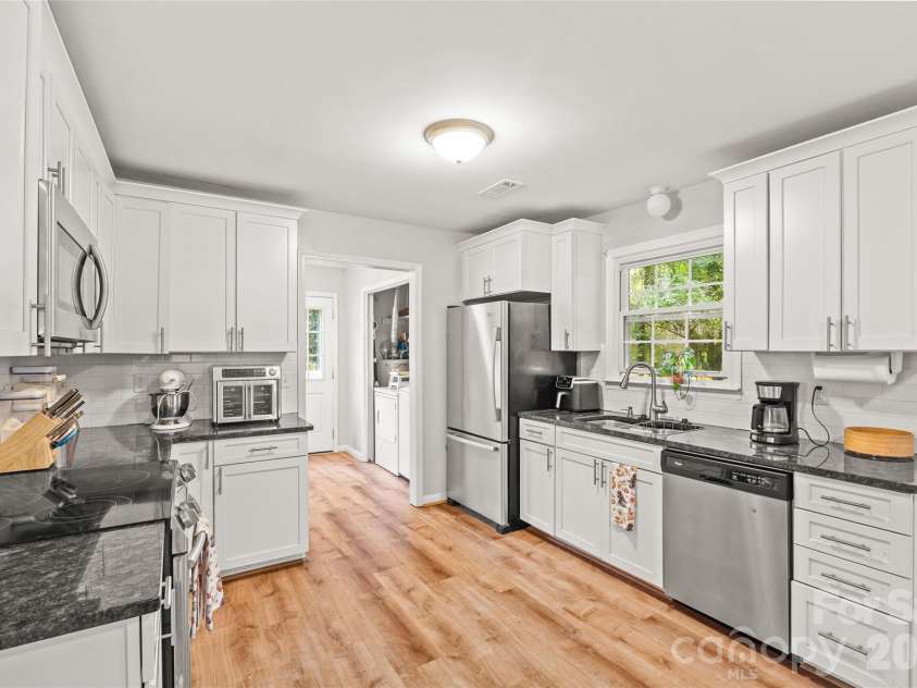 4875 Post Oak Lane, Rock Hill, SC 29732.  MLS# CAR4435408, YatesRealty ID 57605. 
