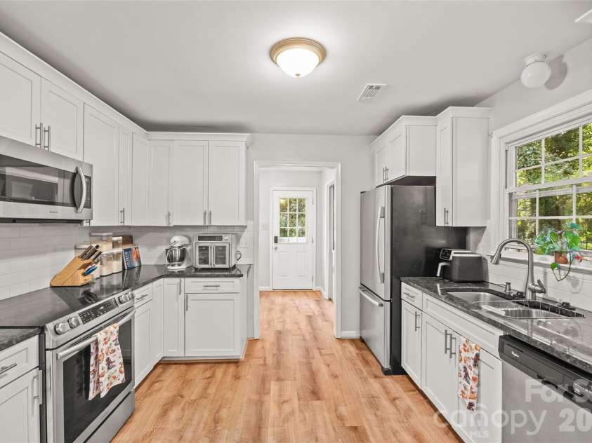 4875 Post Oak Lane, Rock Hill, SC 29732.  MLS# CAR4435408, YatesRealty ID 57605. 