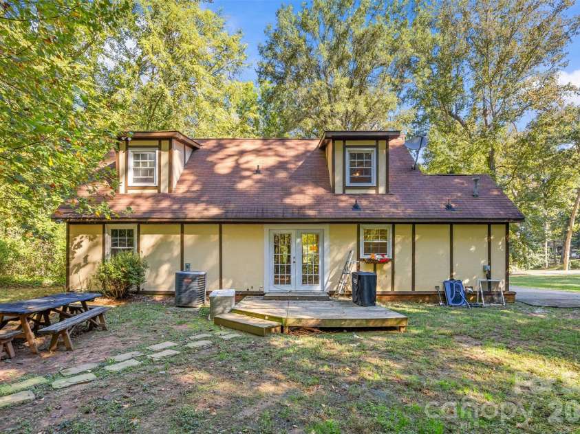 4875 Post Oak Lane, Rock Hill, SC 29732.  MLS# CAR4435408, YatesRealty ID 57605. 
