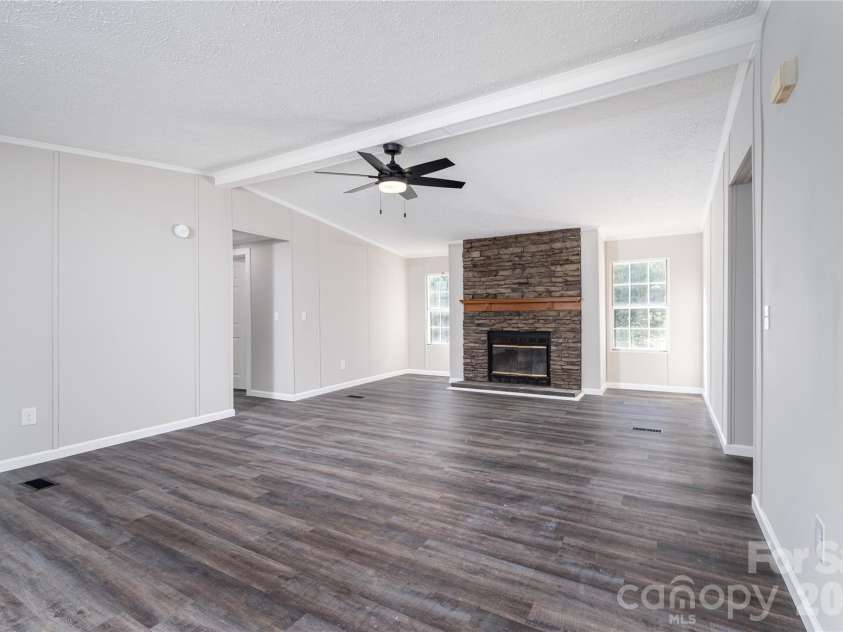5047 Longbow Pointe, Kings Mountain, NC 28086.  MLS# CAR4436192, YatesRealty ID 57607. 