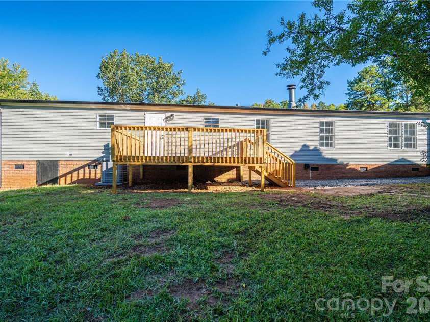 5047 Longbow Pointe, Kings Mountain, NC 28086.  MLS# CAR4436192, YatesRealty ID 57607. 