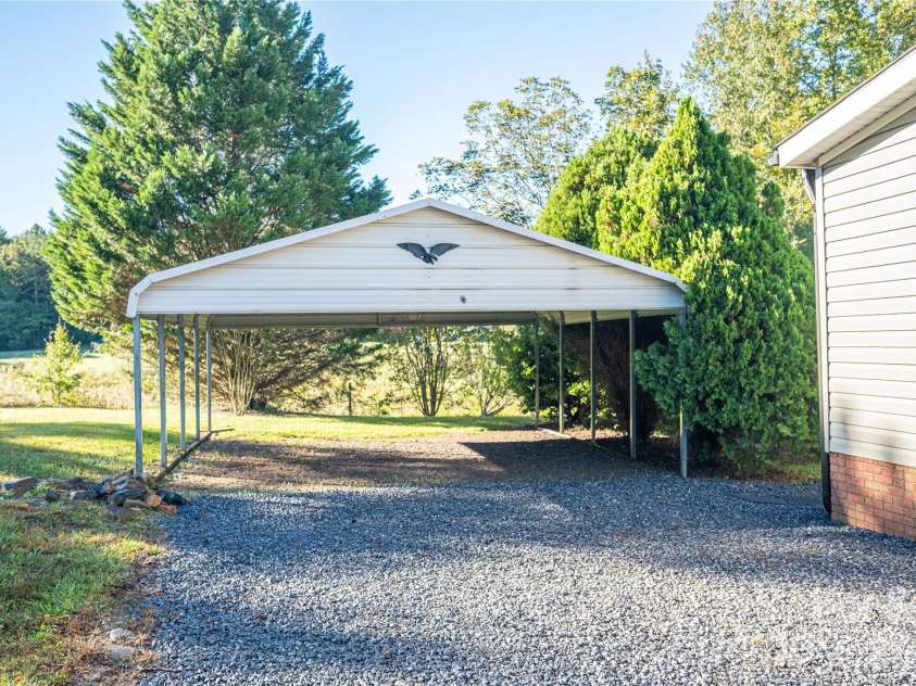 5047 Longbow Pointe, Kings Mountain, NC 28086.  MLS# CAR4436192, YatesRealty ID 57607. Carport for two cars