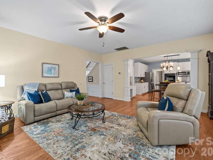 10833 Kenderly Court, Charlotte, NC 28277.  MLS# CAR4356476, YatesRealty ID 5761. 