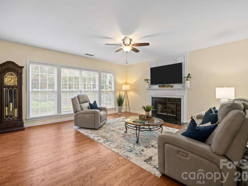 10833 Kenderly Court, Charlotte, NC 28277.  MLS# CAR4356476, YatesRealty ID 5761. 