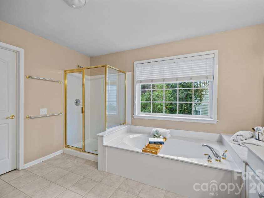 10833 Kenderly Court, Charlotte, NC 28277.  MLS# CAR4356476, YatesRealty ID 5761. 