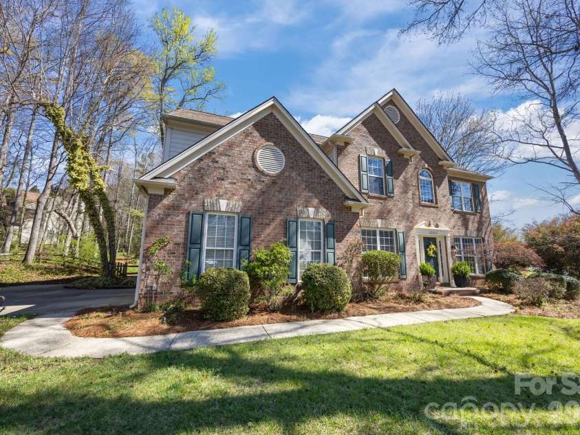 10833 Kenderly Court, Charlotte, NC 28277.  MLS# CAR4356476, YatesRealty ID 5761. 
