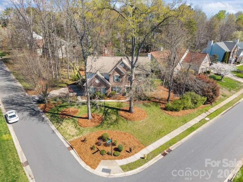 10833 Kenderly Court, Charlotte, NC 28277.  MLS# CAR4356476, YatesRealty ID 5761. 