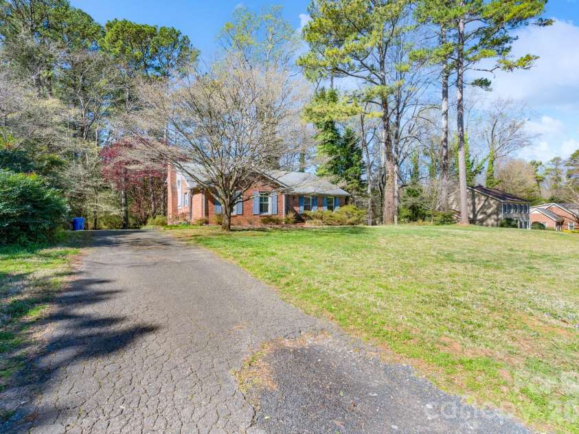 2123 Poinsett Drive, Rock Hill, SC 29732.  MLS# CAR4435824, YatesRealty ID 57611. 