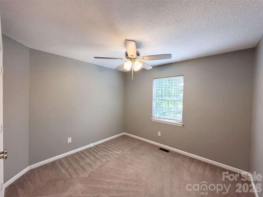 8224 Hunley Ridge Road, Matthews, NC 28104.  MLS# CAR4436204, YatesRealty ID 57614. 