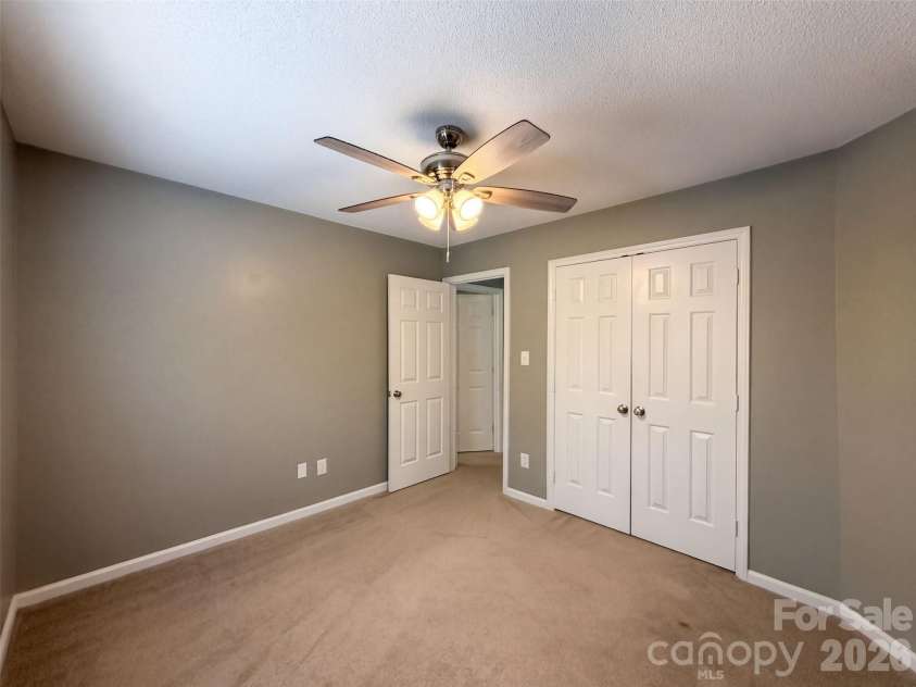 8224 Hunley Ridge Road, Matthews, NC 28104.  MLS# CAR4436204, YatesRealty ID 57614. 