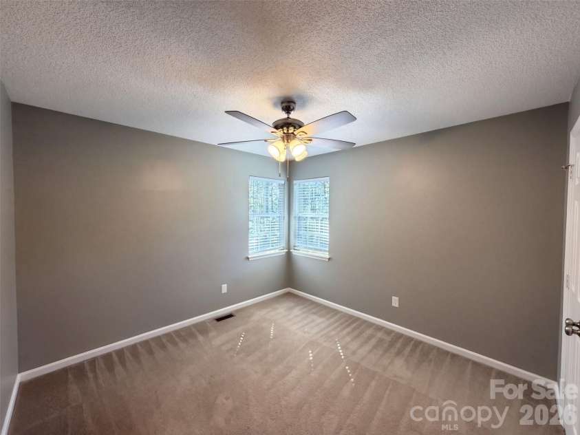 8224 Hunley Ridge Road, Matthews, NC 28104.  MLS# CAR4436204, YatesRealty ID 57614. 