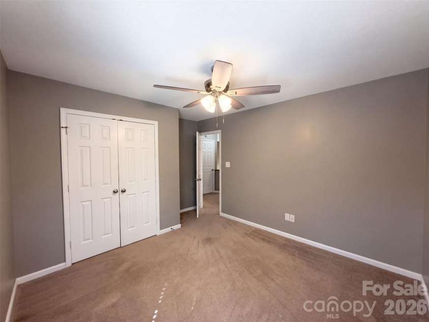 8224 Hunley Ridge Road, Matthews, NC 28104.  MLS# CAR4436204, YatesRealty ID 57614. 