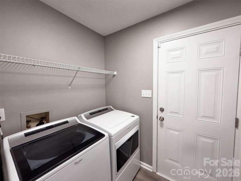 8224 Hunley Ridge Road, Matthews, NC 28104.  MLS# CAR4436204, YatesRealty ID 57614. 