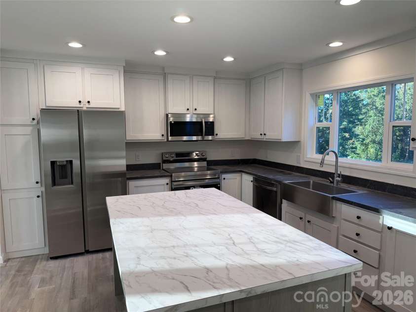 159 Titanium Drive, Statesville, NC 28625.  MLS# CAR4436205, YatesRealty ID 57617. 