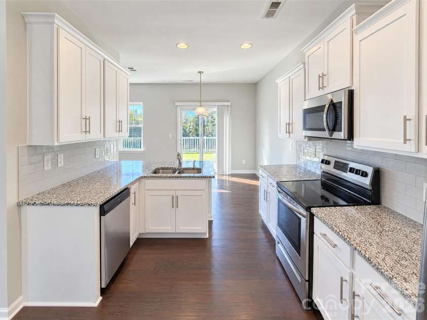 7023 Branch Fork Road, Charlotte, NC 28215.  MLS# CAR4436211, YatesRealty ID 57618. 