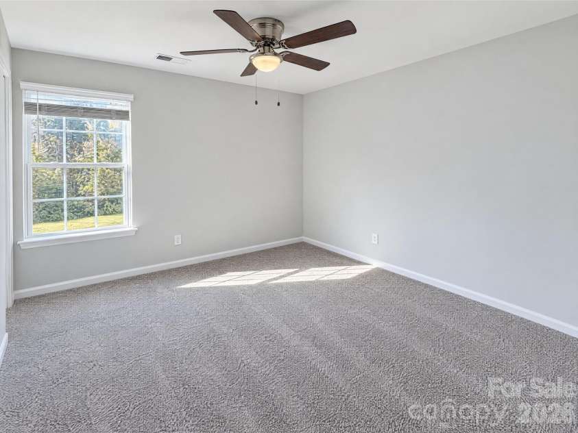 7023 Branch Fork Road, Charlotte, NC 28215.  MLS# CAR4436211, YatesRealty ID 57618. 