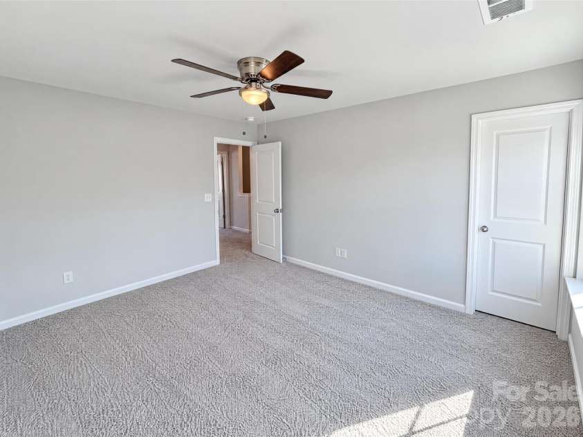 7023 Branch Fork Road, Charlotte, NC 28215.  MLS# CAR4436211, YatesRealty ID 57618. 