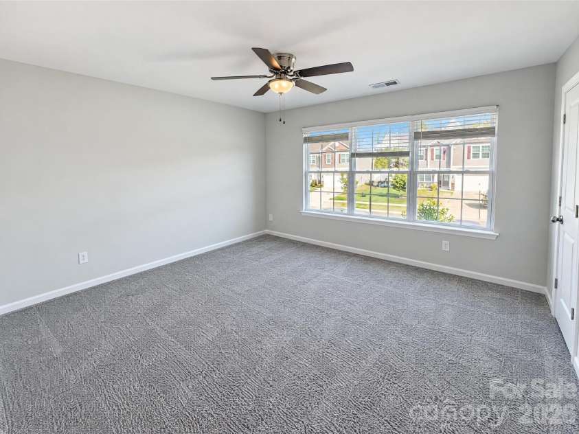 7023 Branch Fork Road, Charlotte, NC 28215.  MLS# CAR4436211, YatesRealty ID 57618. 