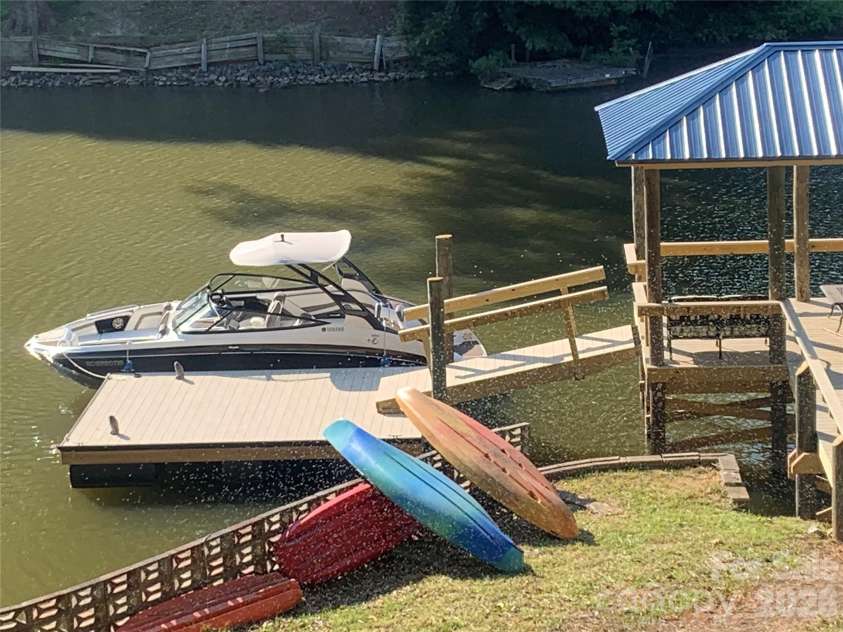 1544 Springpoint Road, Rock Hill, SC 29732.  MLS# CAR4434394, YatesRealty ID 57619. DOCK