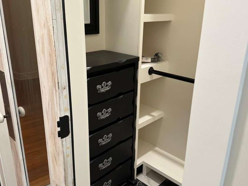 400 Martin Luther King Jr Avenue, Kannapolis, NC 28083.  MLS# CAR4225728, YatesRealty ID 5762. Another custom walk in closet with rug design tiles.