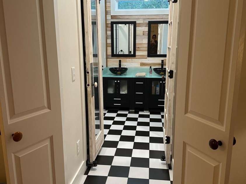 400 Martin Luther King Jr Avenue, Kannapolis, NC 28083.  MLS# CAR4225728, YatesRealty ID 5762. LOVE THIS CUSTOM  BATH!!  Round light has wifi, music and night settings.