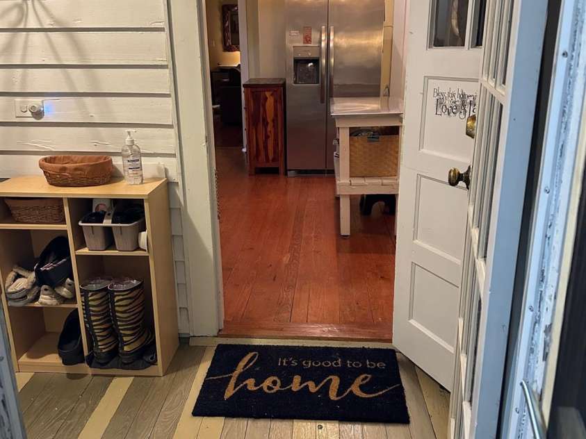 400 Martin Luther King Jr Avenue, Kannapolis, NC 28083.  MLS# CAR4225728, YatesRealty ID 5762. MUDFOOM off back deck entrance.